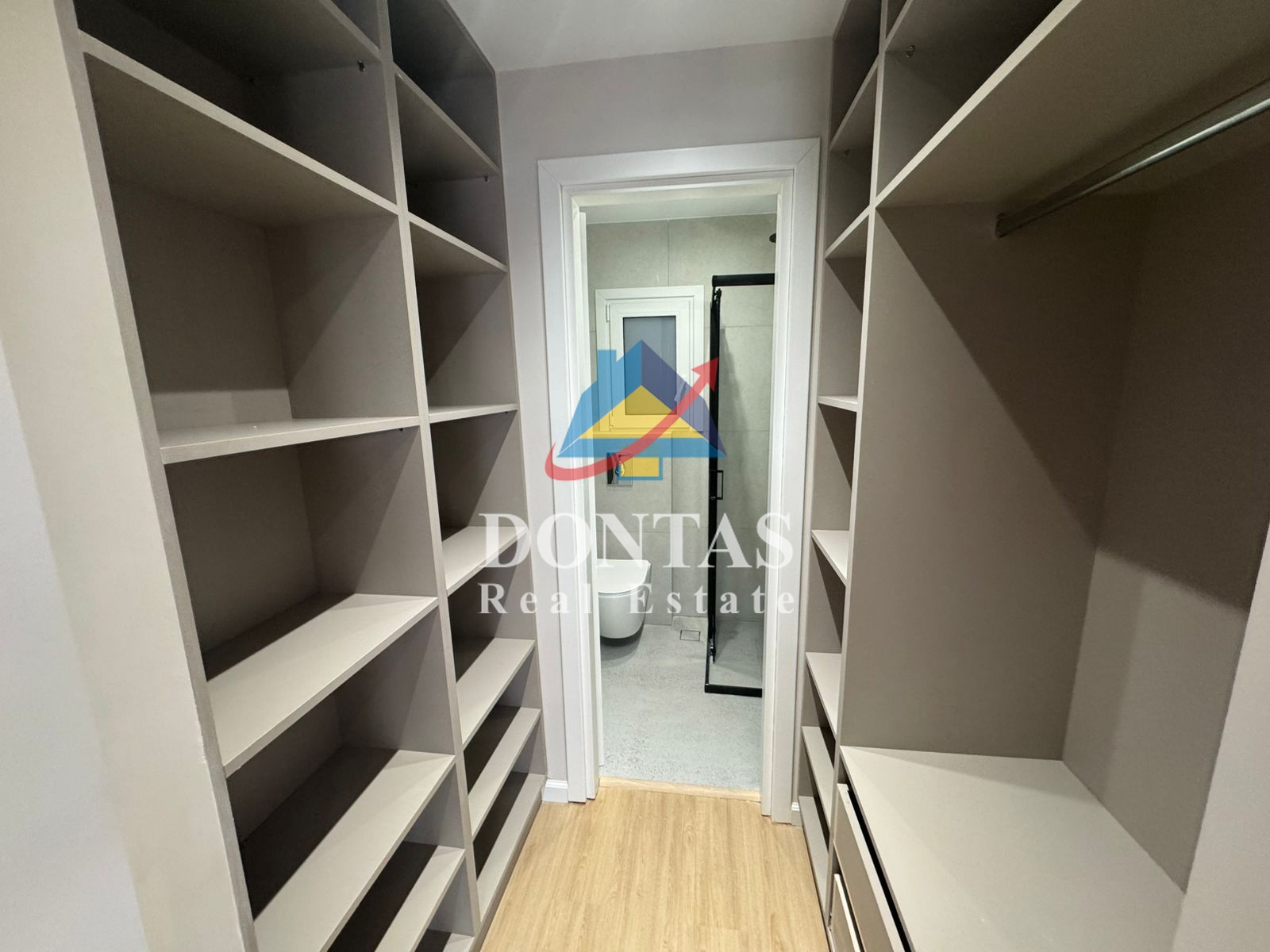 Gallery image 11