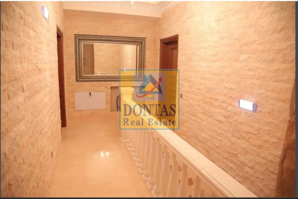 Gallery image 15