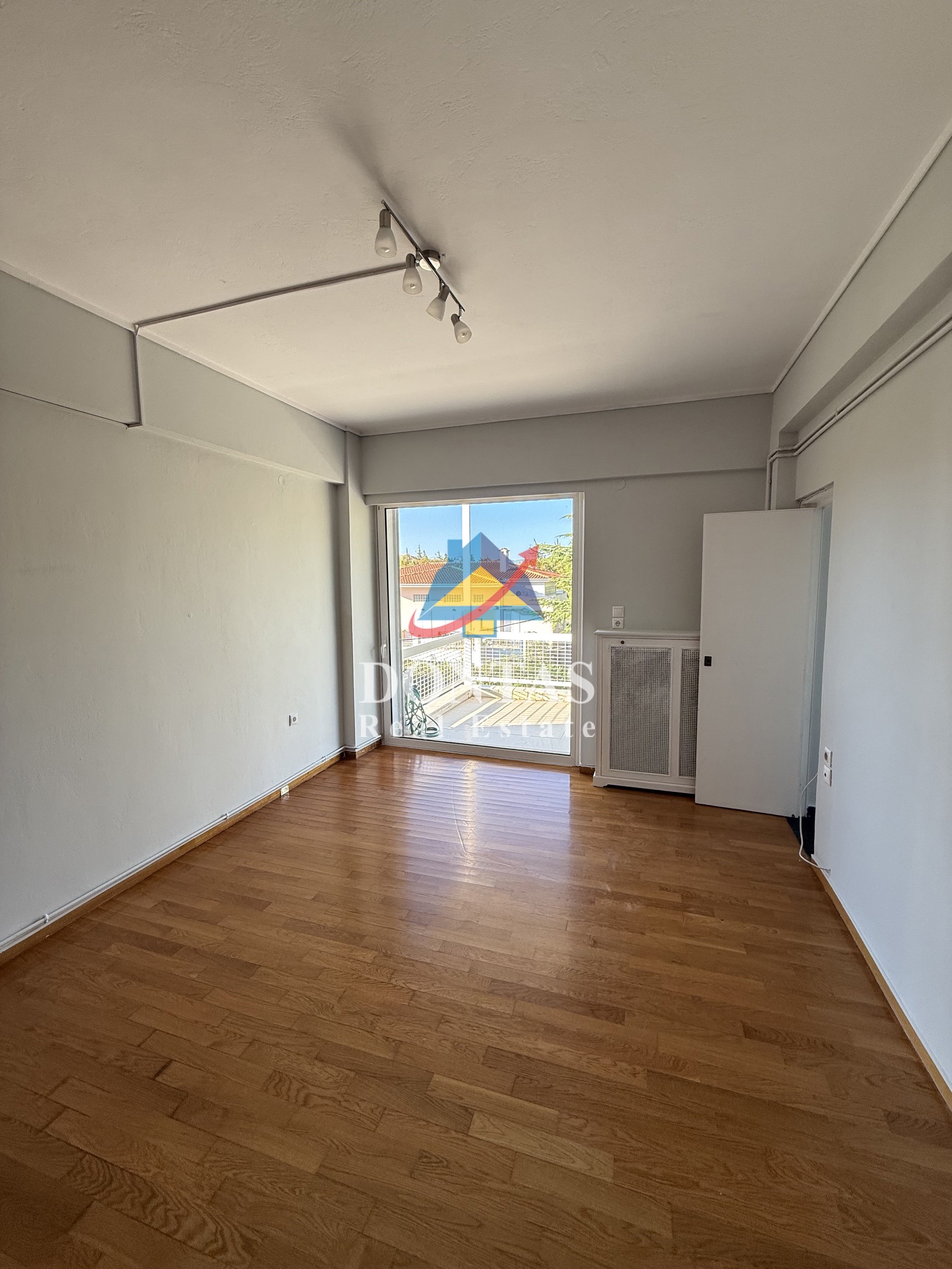 Gallery image 15