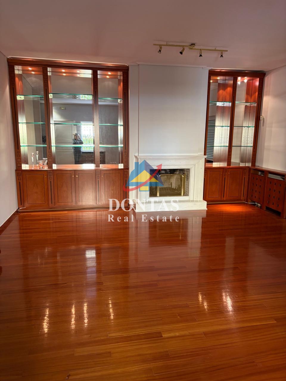 Gallery image 12