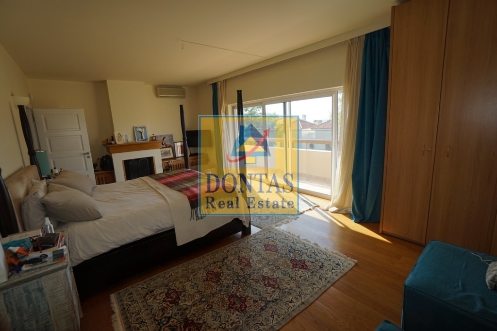 Gallery image 16