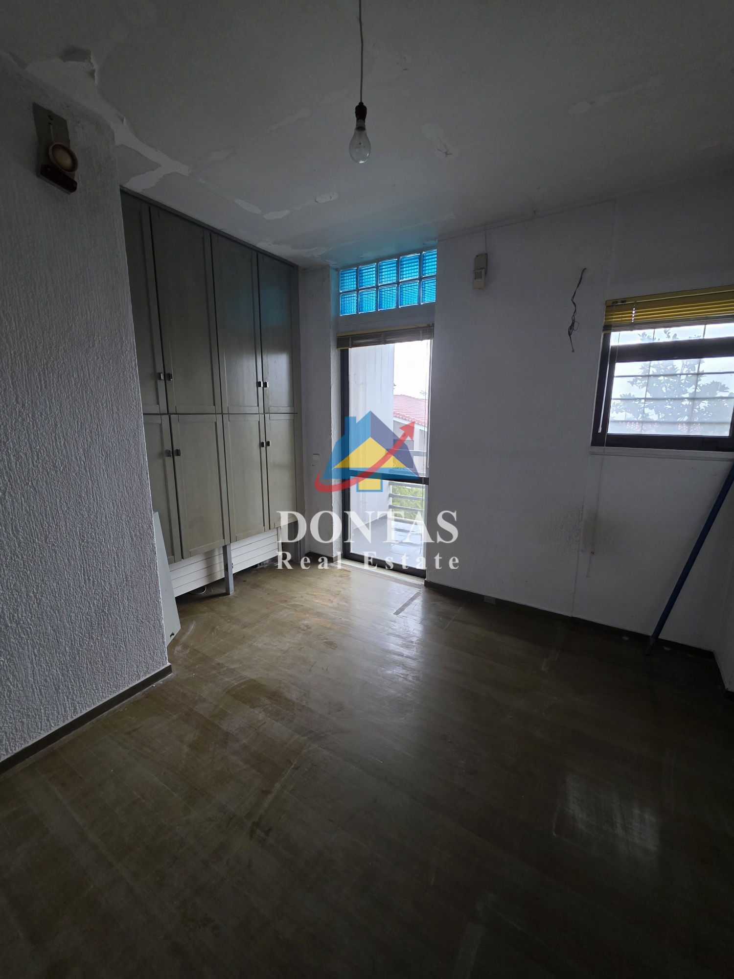 Gallery image 9