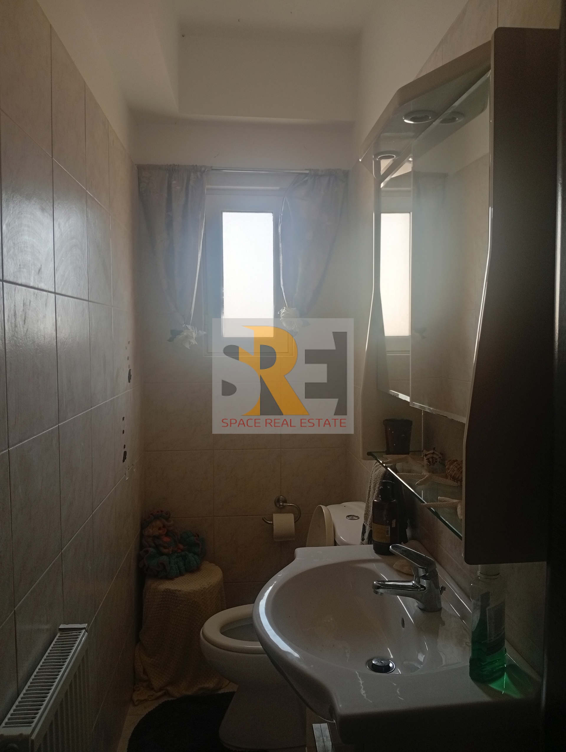 Gallery image 16