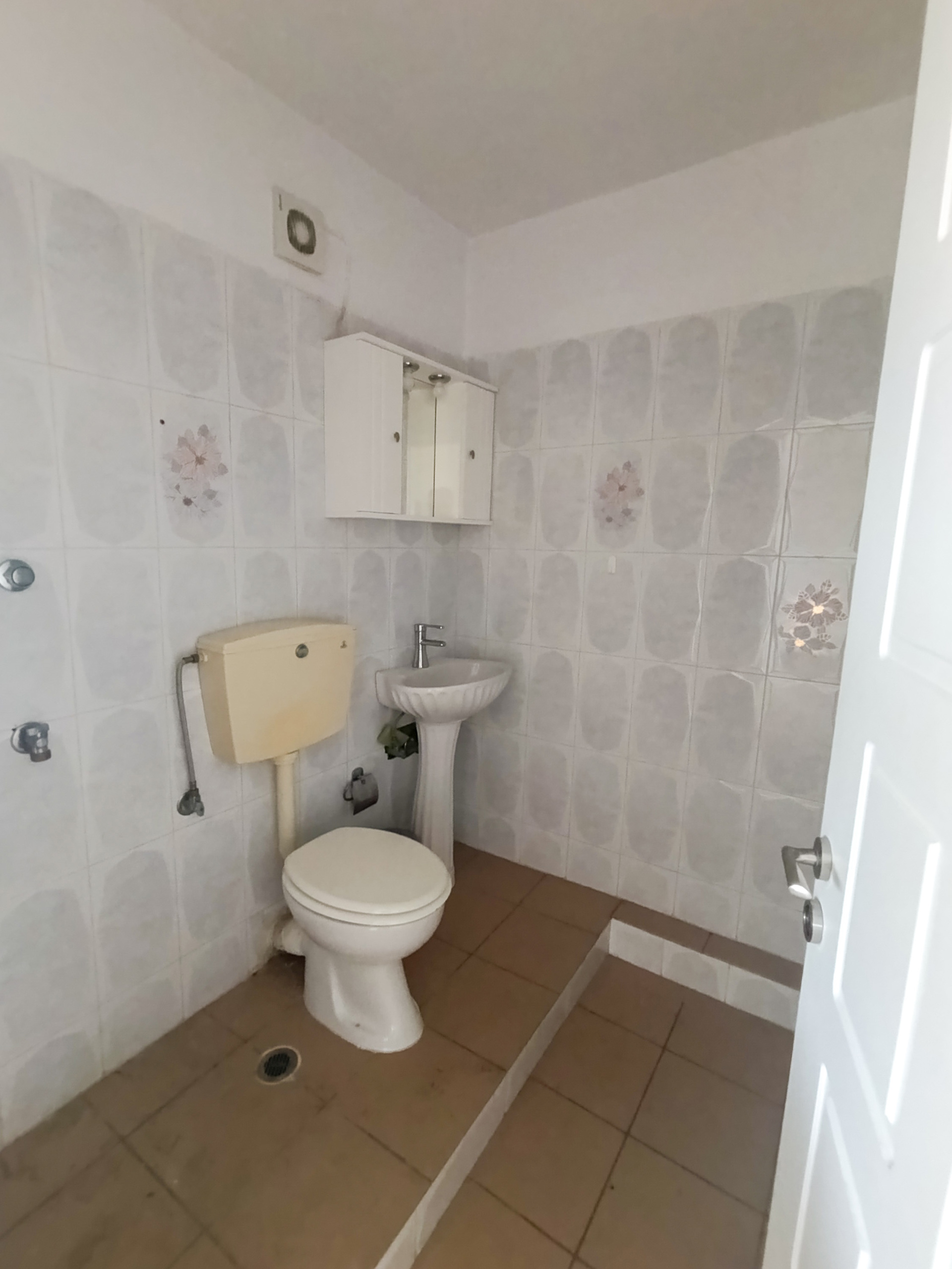 Gallery image 32