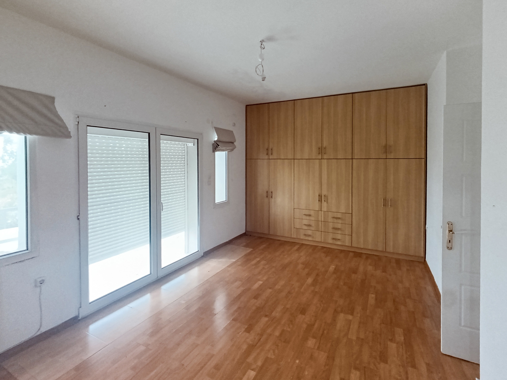Gallery image 12