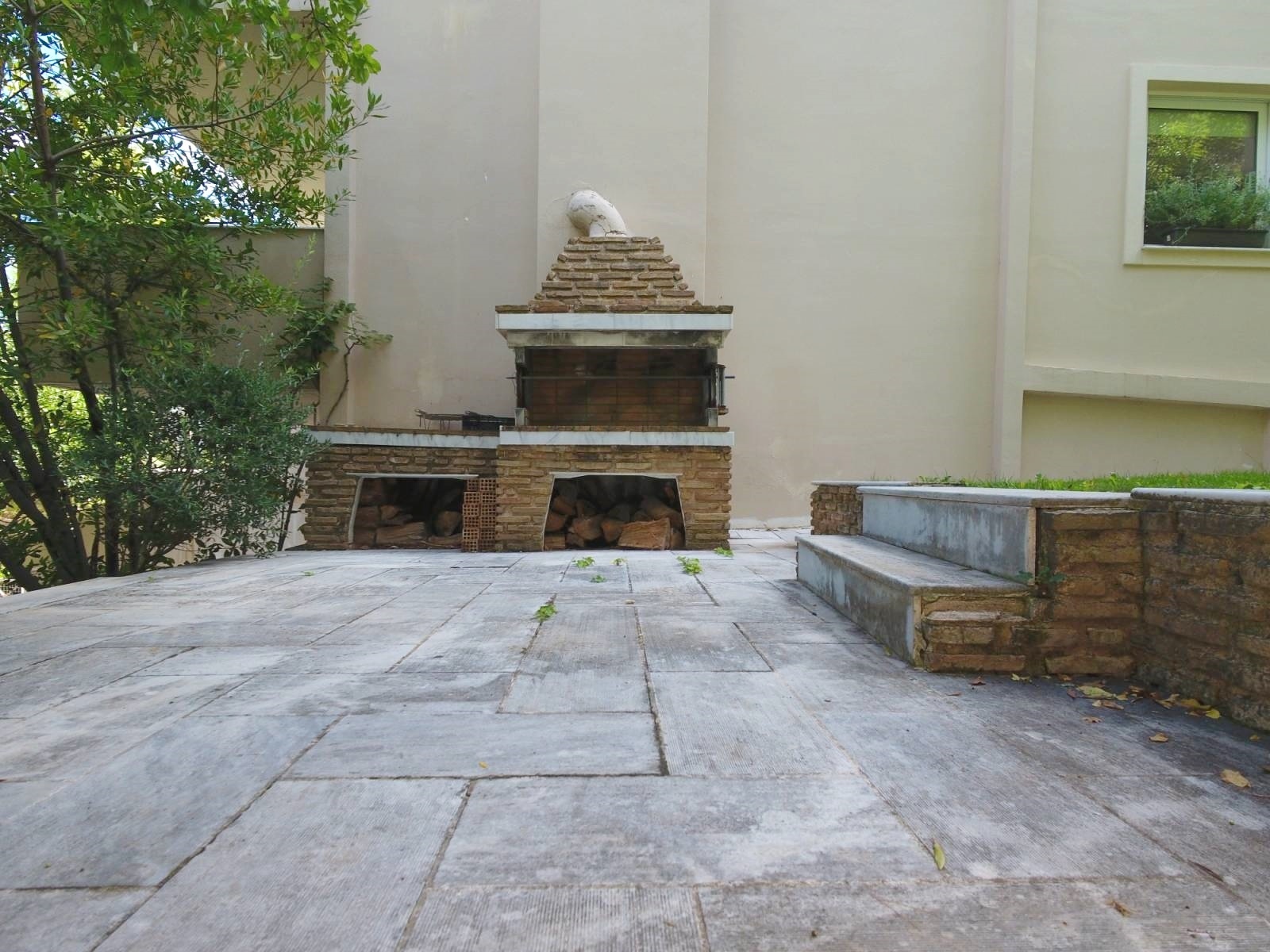 Gallery image 7