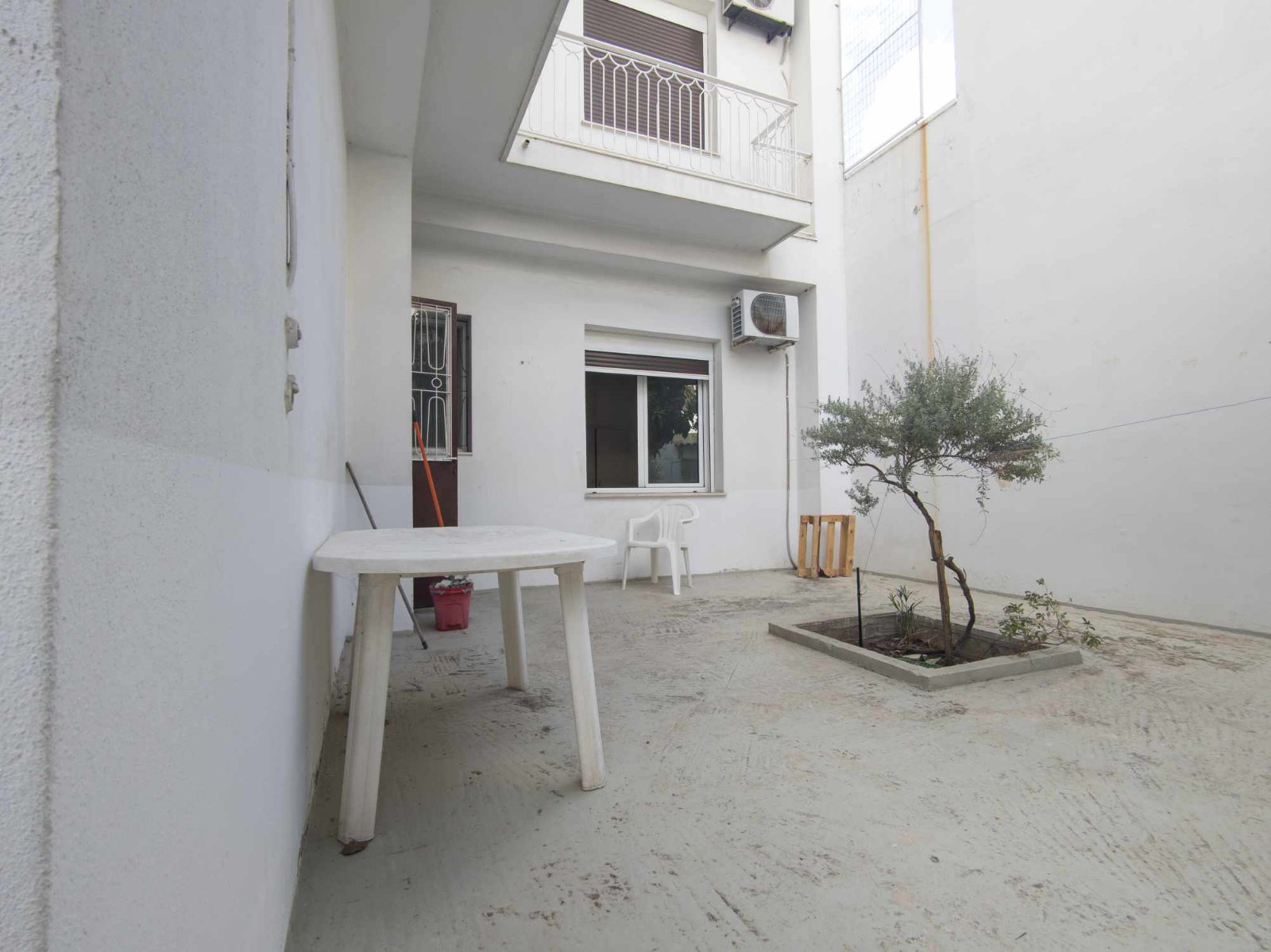 Gallery image 19