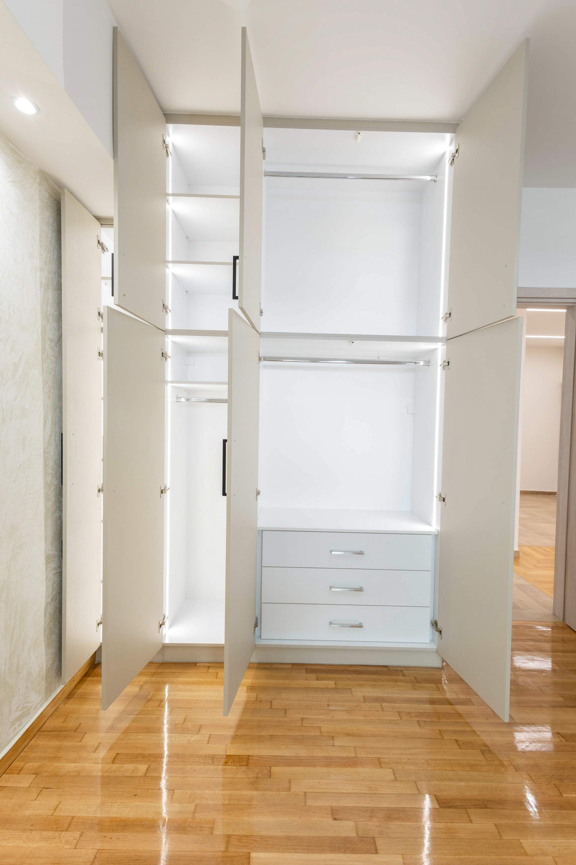 Gallery image 12