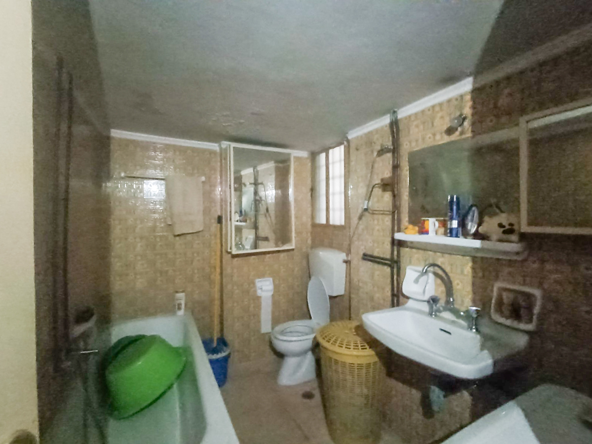 Gallery image 19