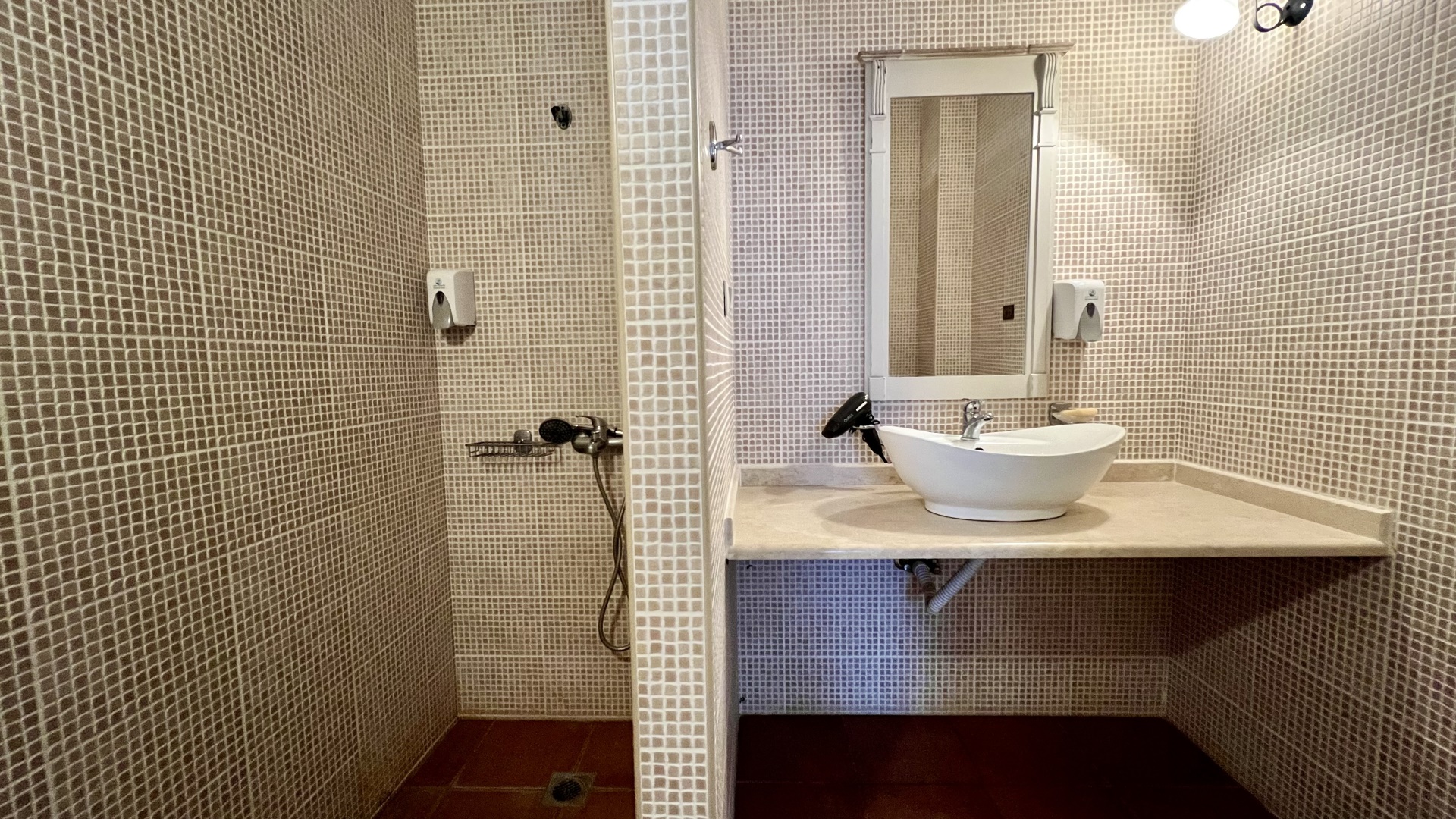 Gallery image 15
