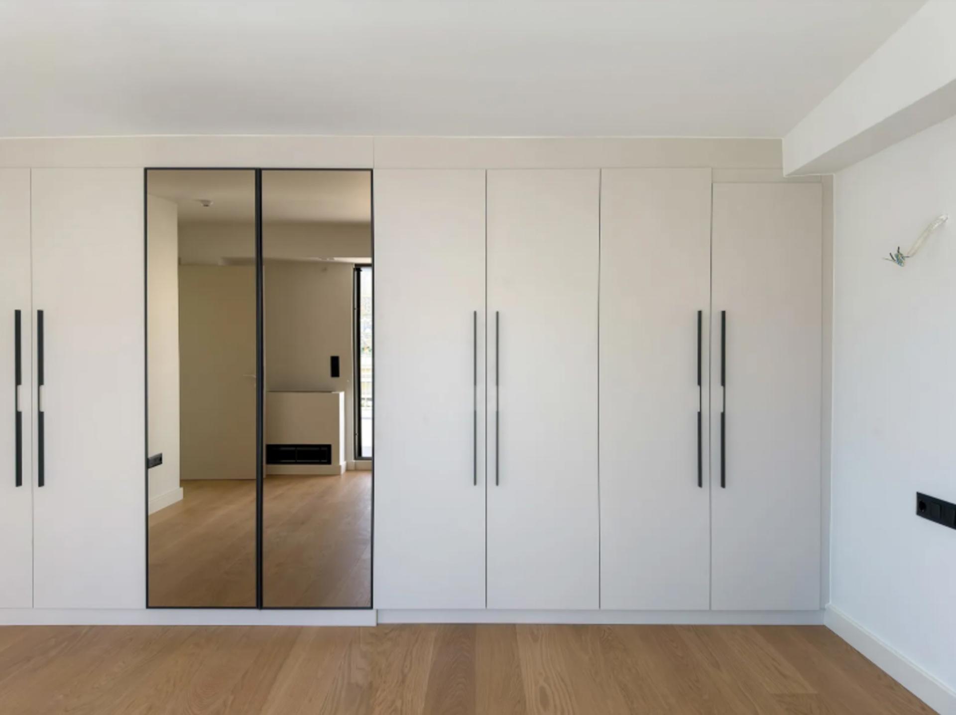 Gallery image 12
