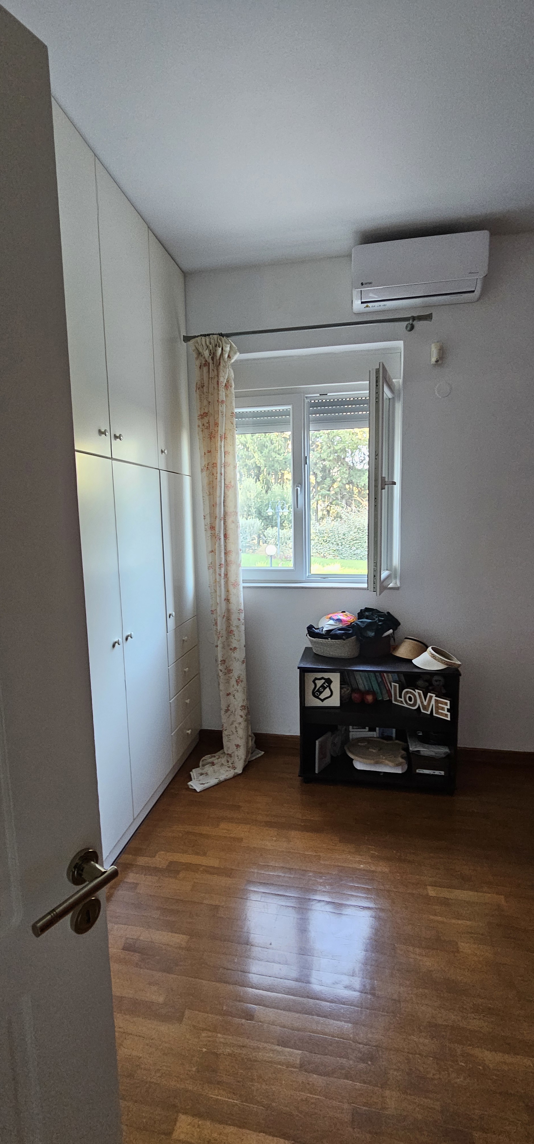 Gallery image 11