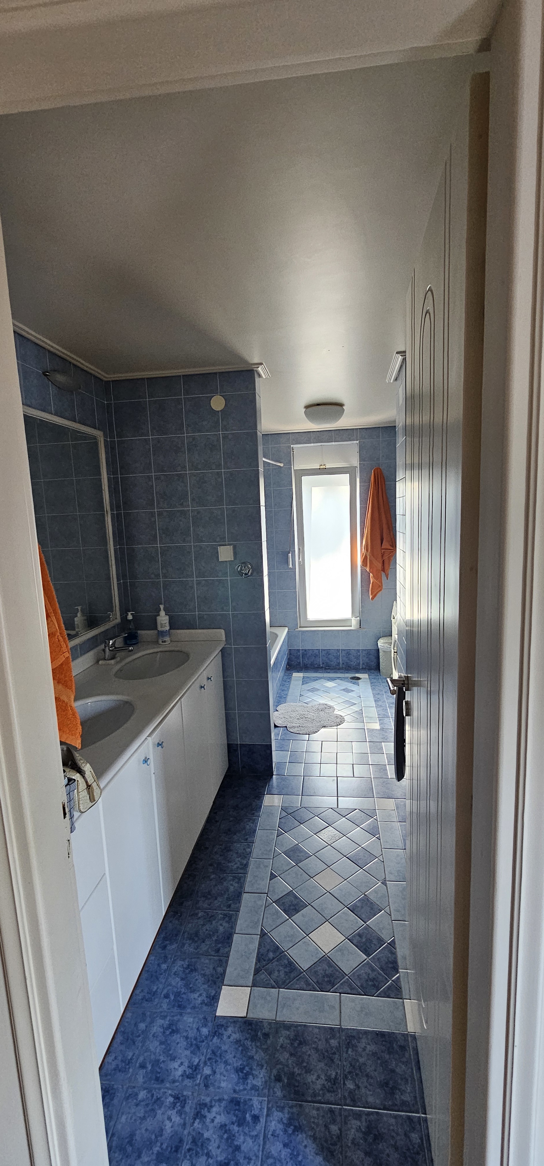 Gallery image 16