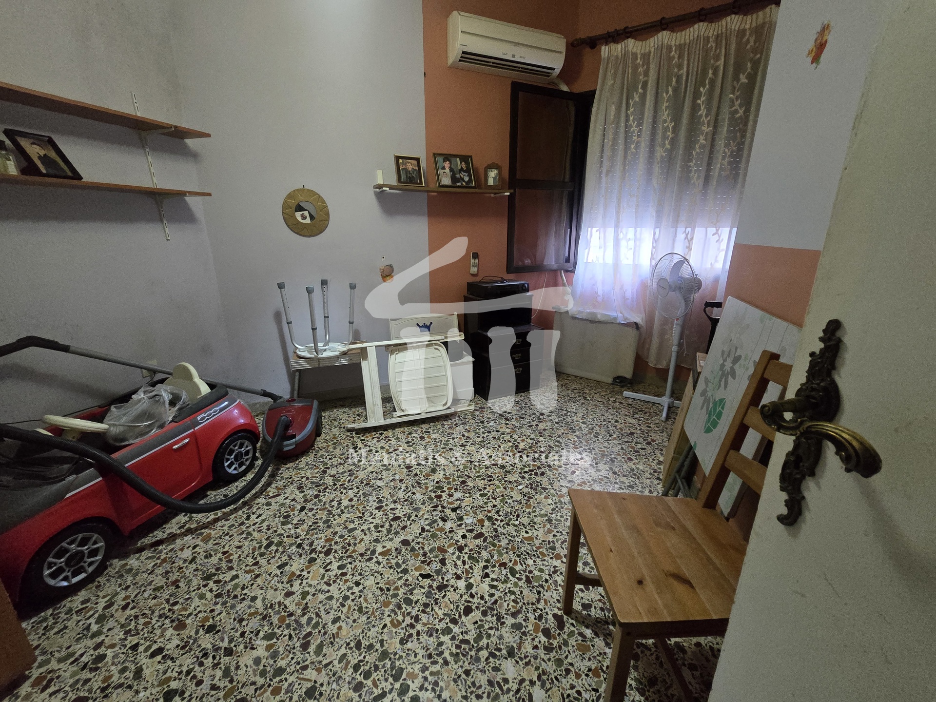 Gallery image 16