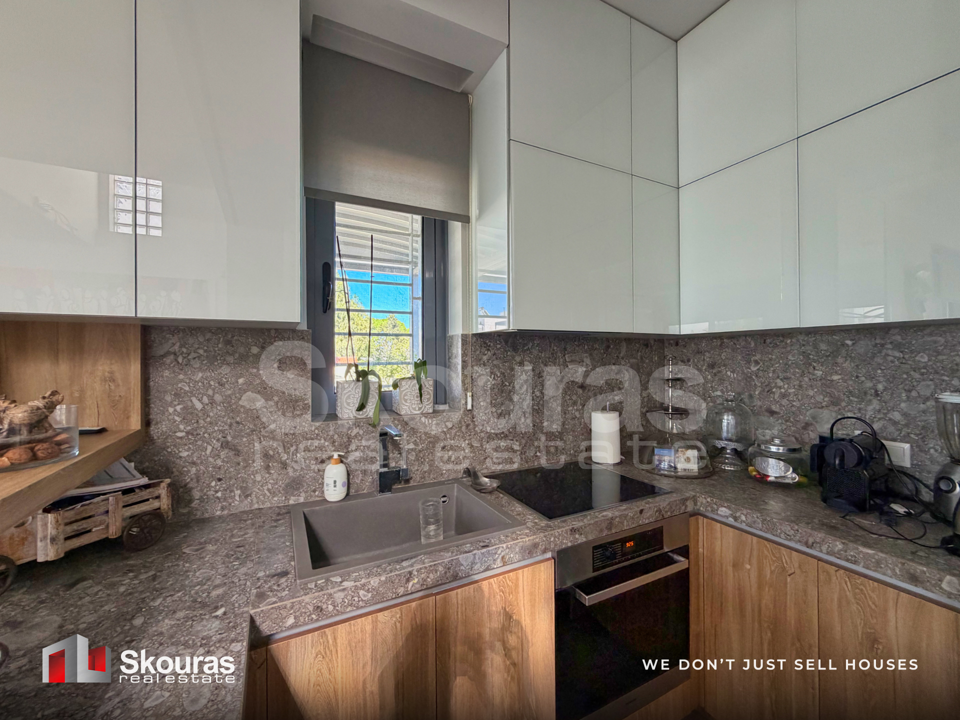 Gallery image 10