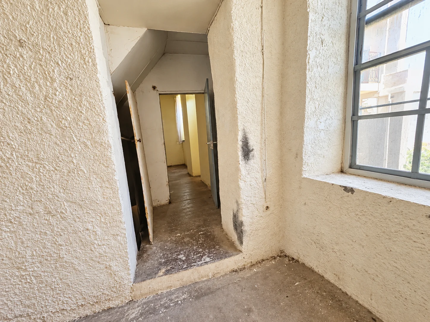Gallery image 12