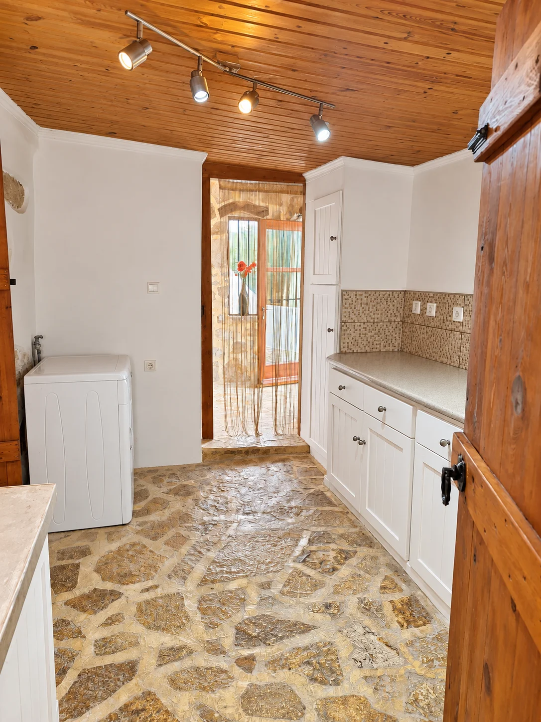 Gallery image 14