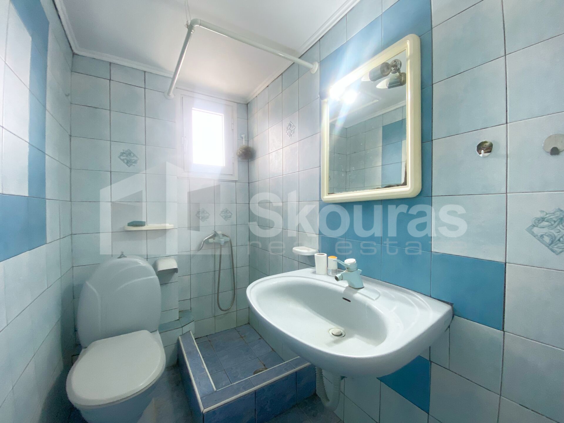Gallery image 16