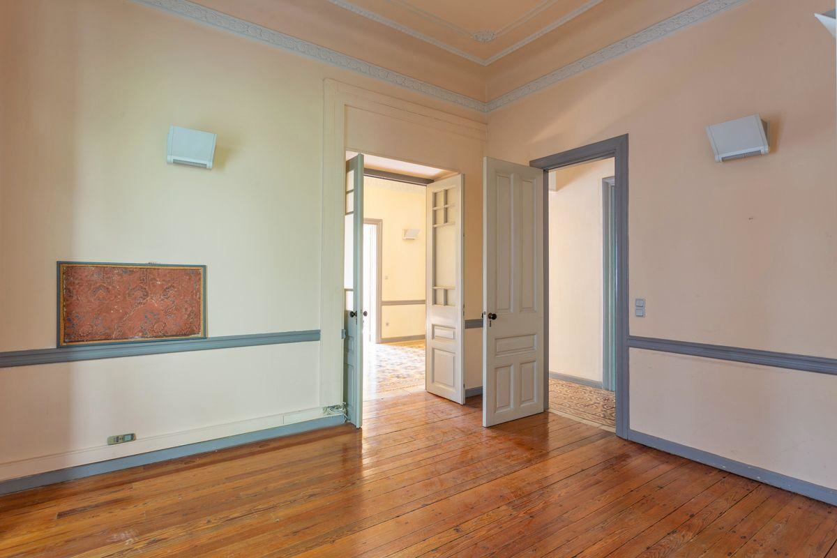 Gallery image 7