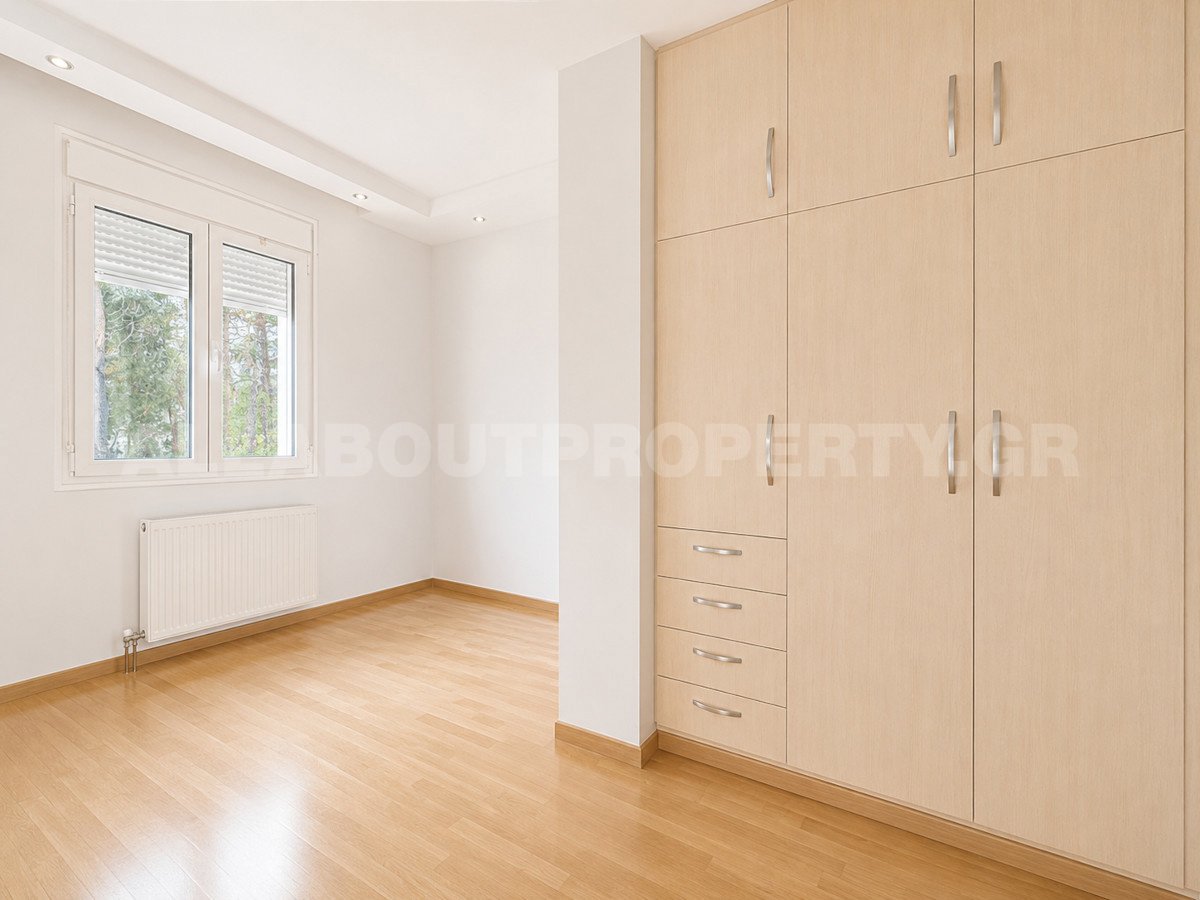 Gallery image 12