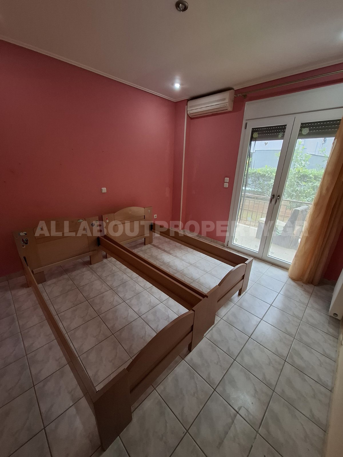 Gallery image 11