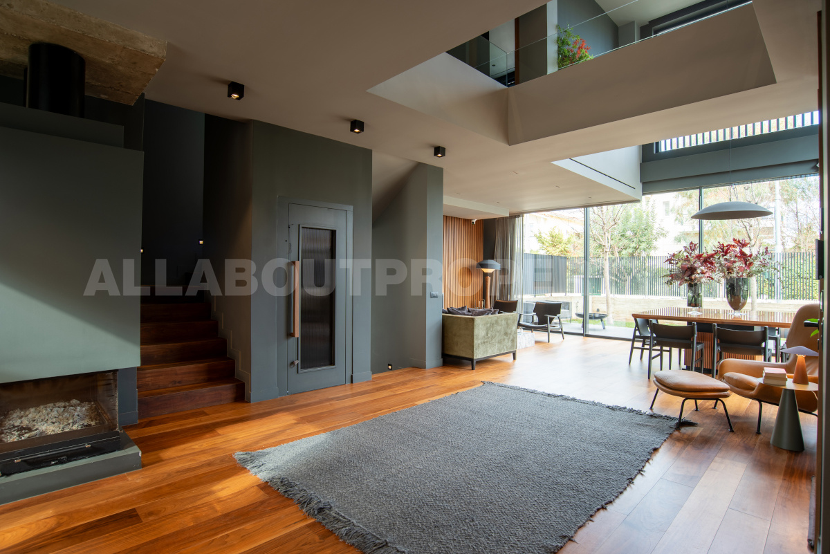 Gallery image 9