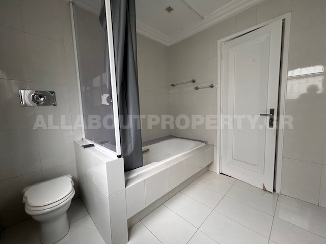 Gallery image 15
