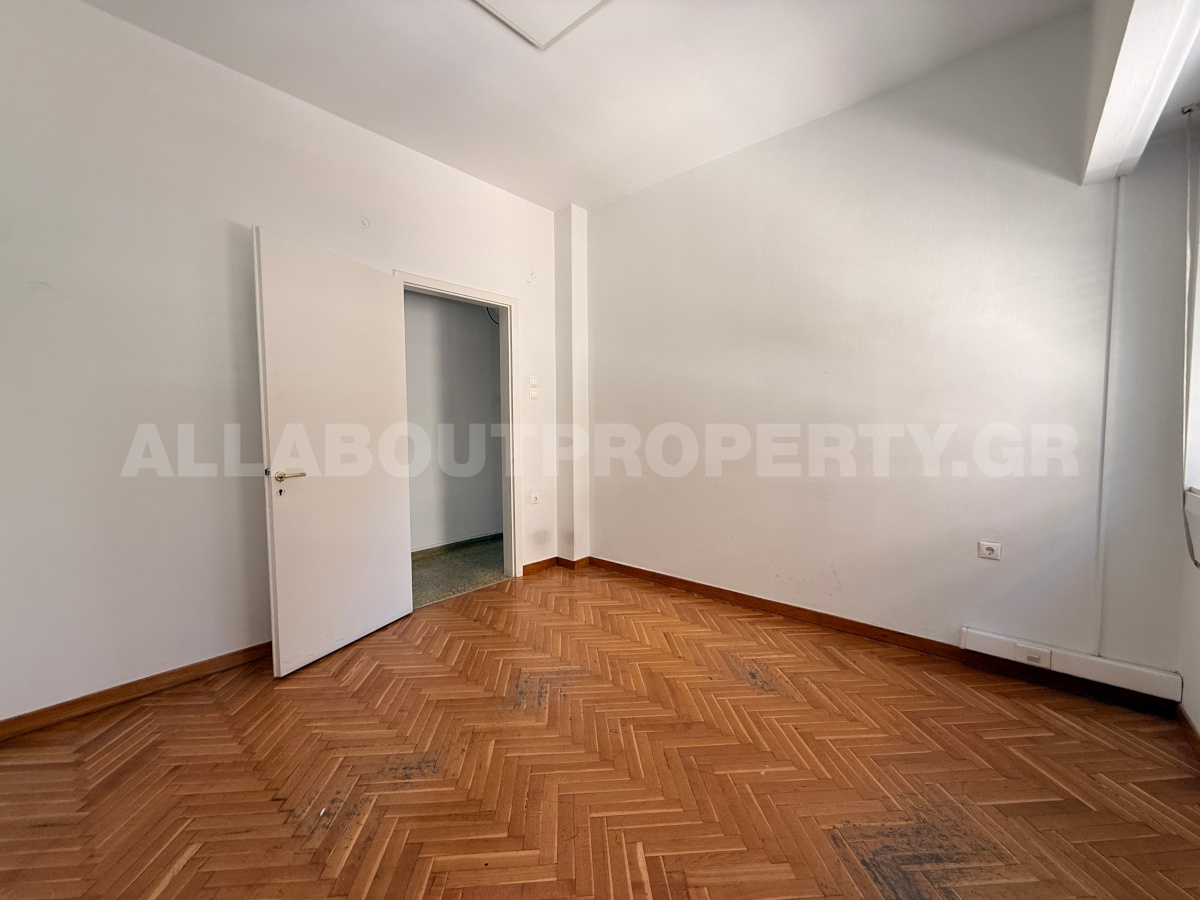 Gallery image 10