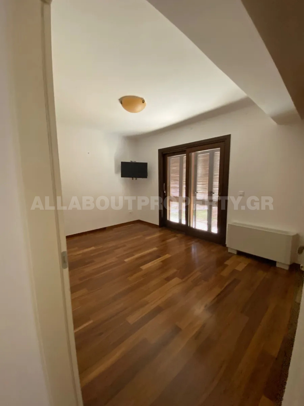 Gallery image 7