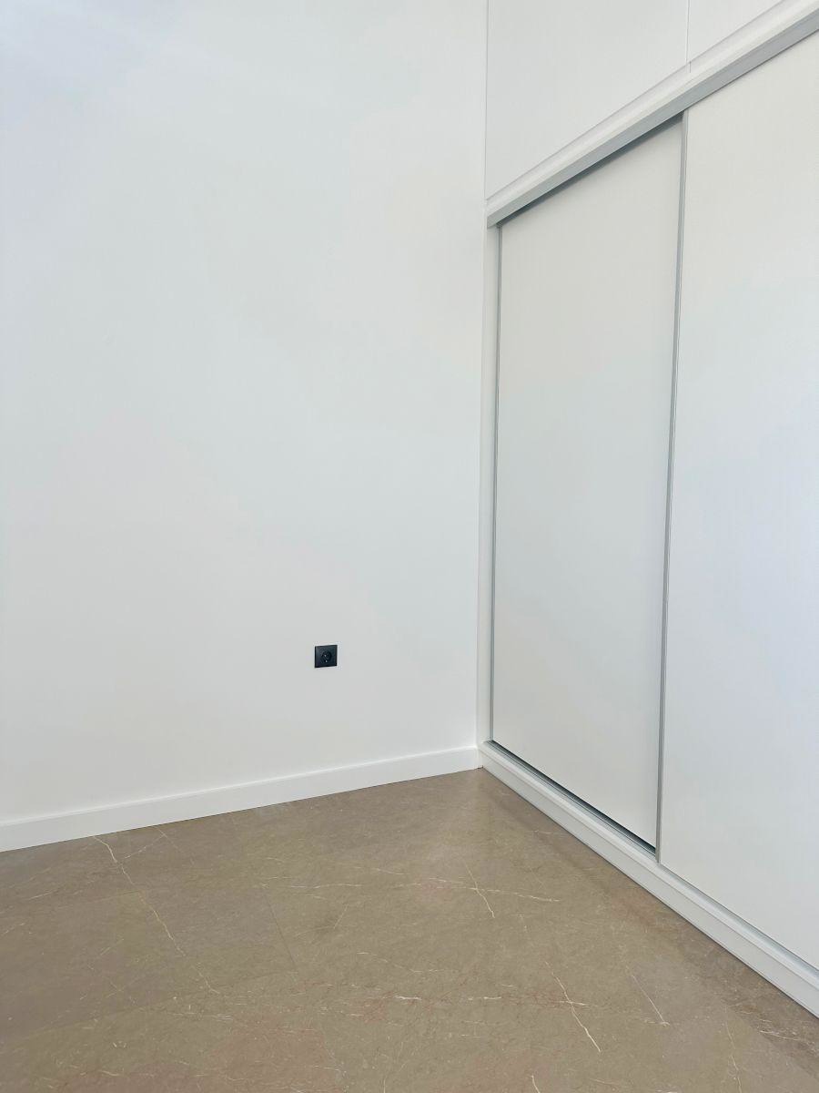 Gallery image 10