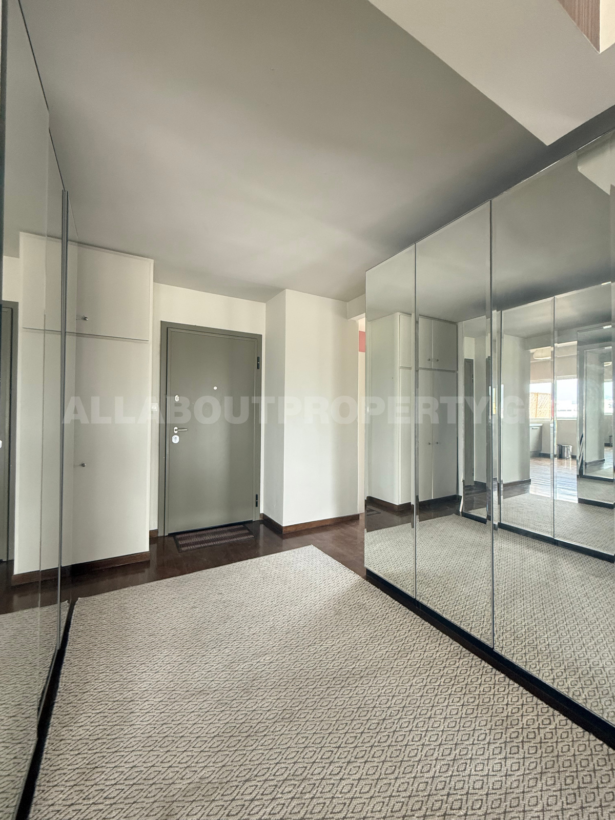 Gallery image 6