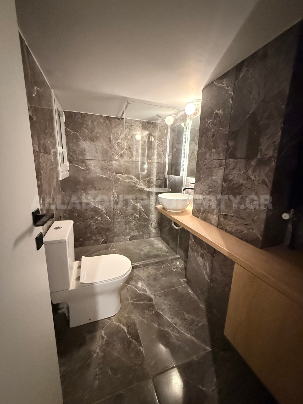 Gallery image 9