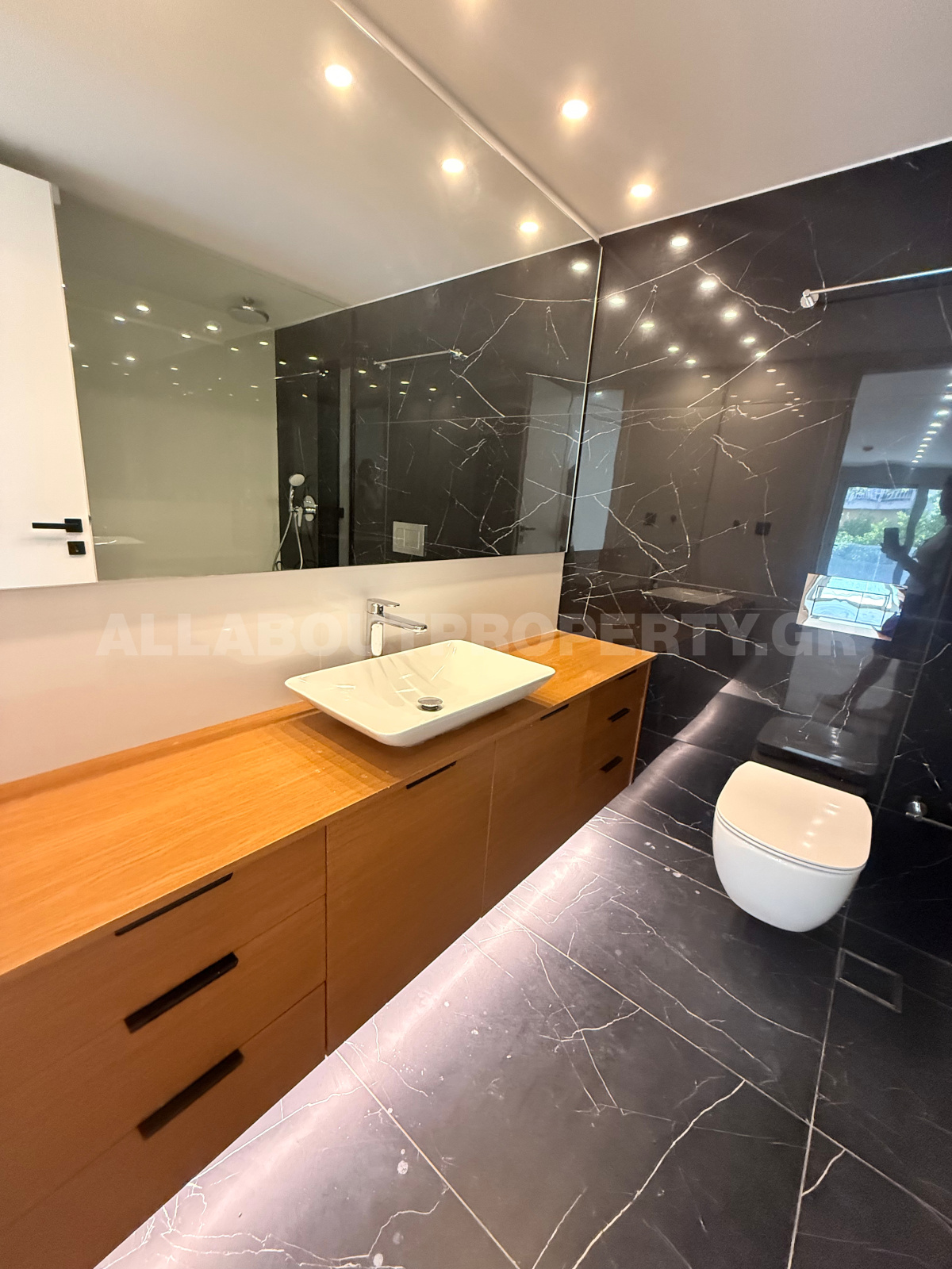 Gallery image 10