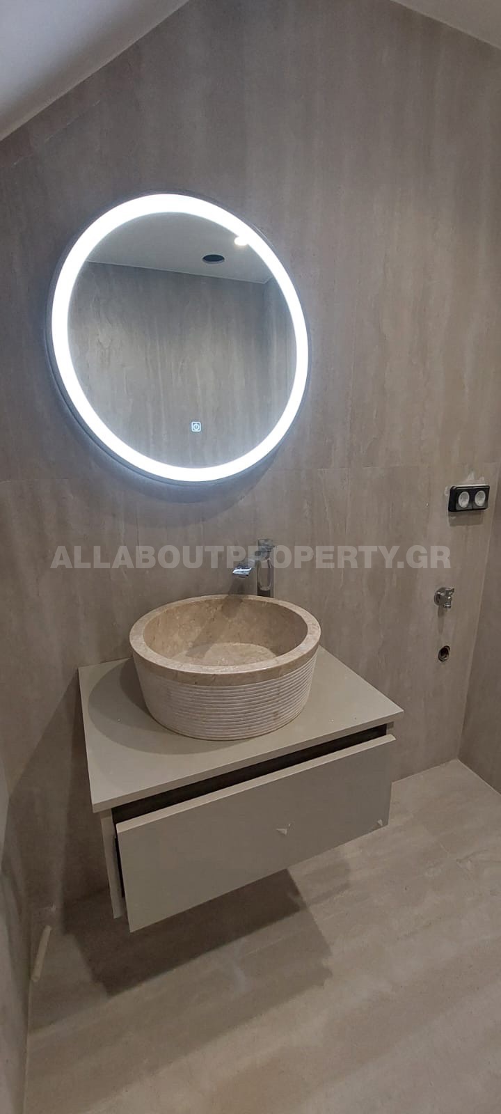 Gallery image 15