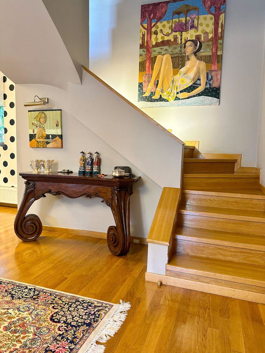 Gallery image 9