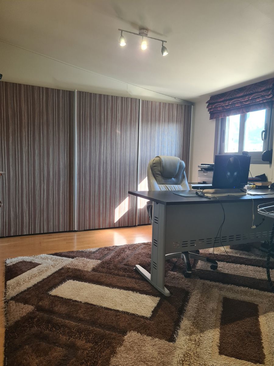Gallery image 18