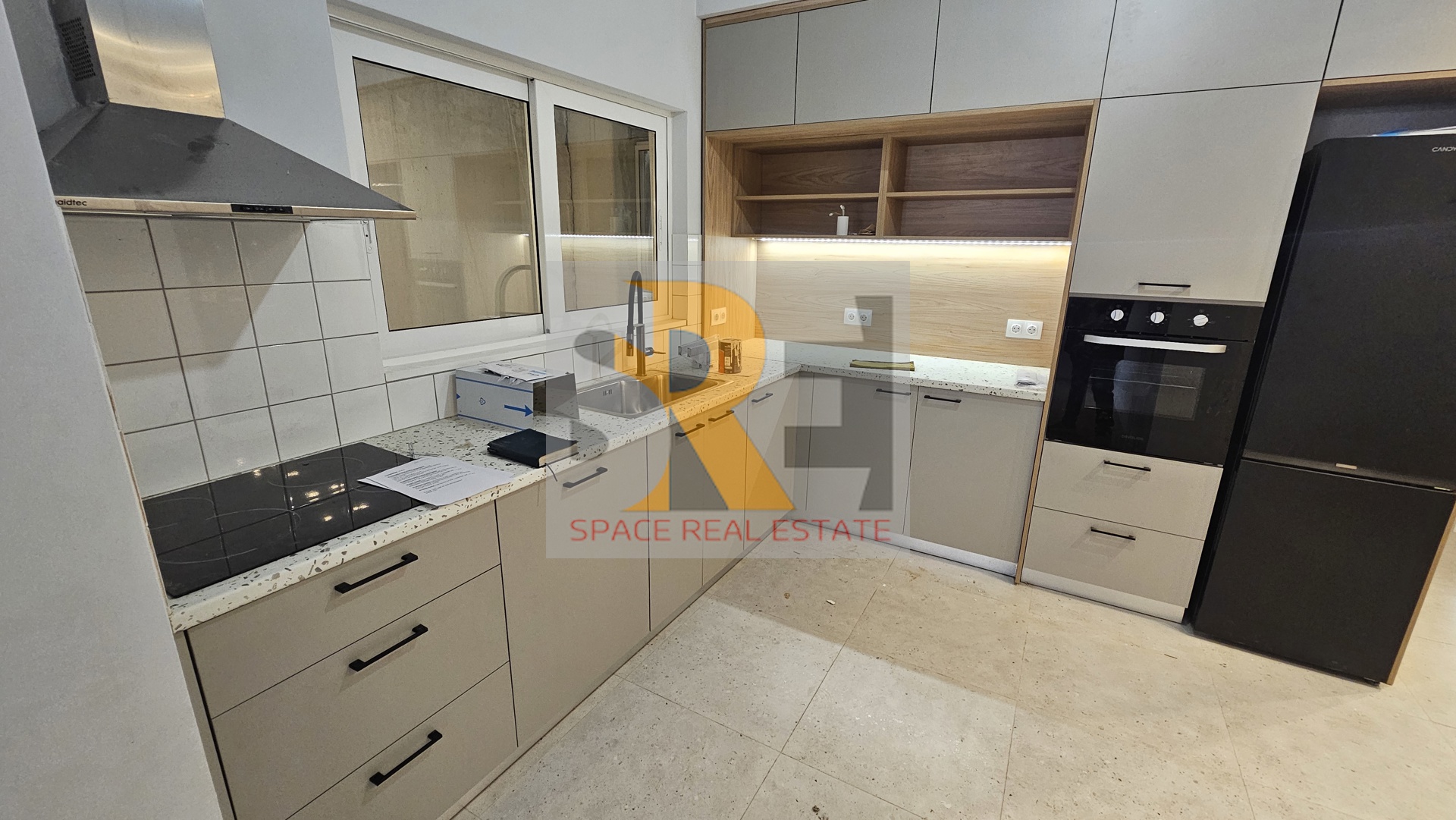 Gallery image 16