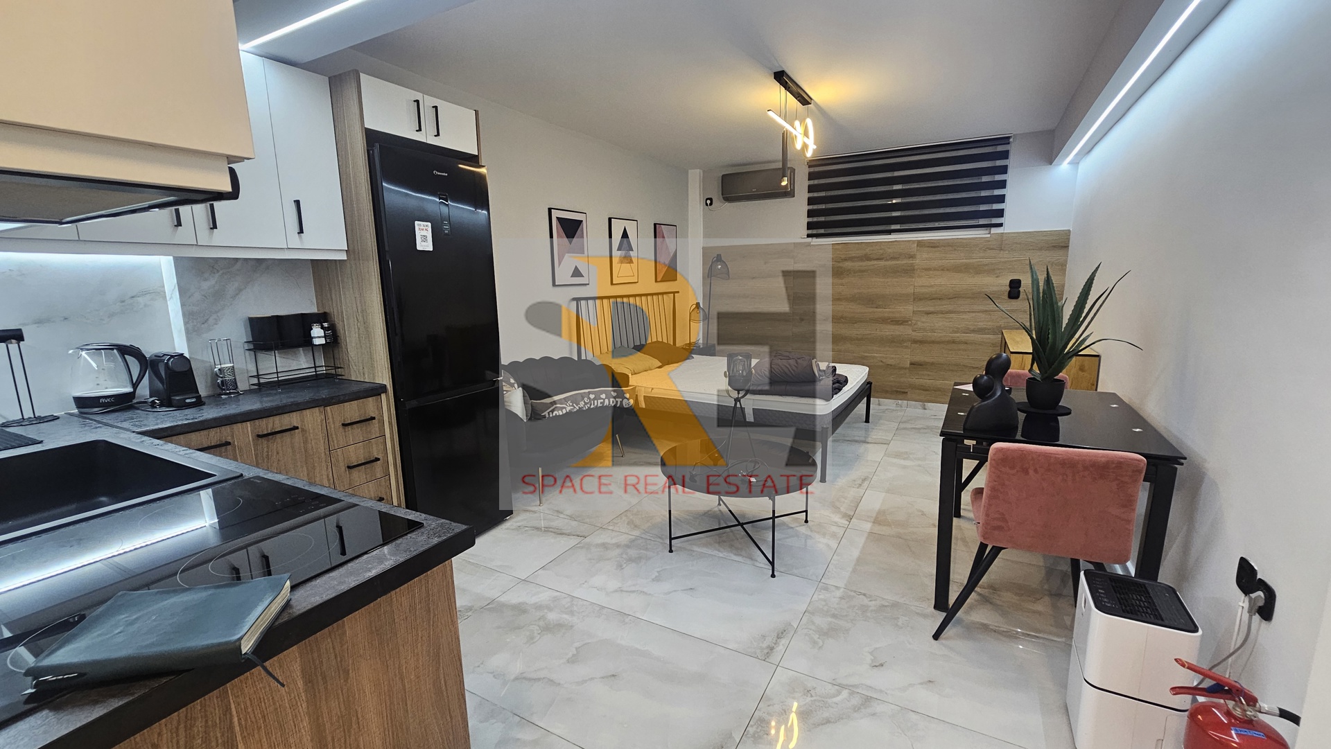 Gallery image 12