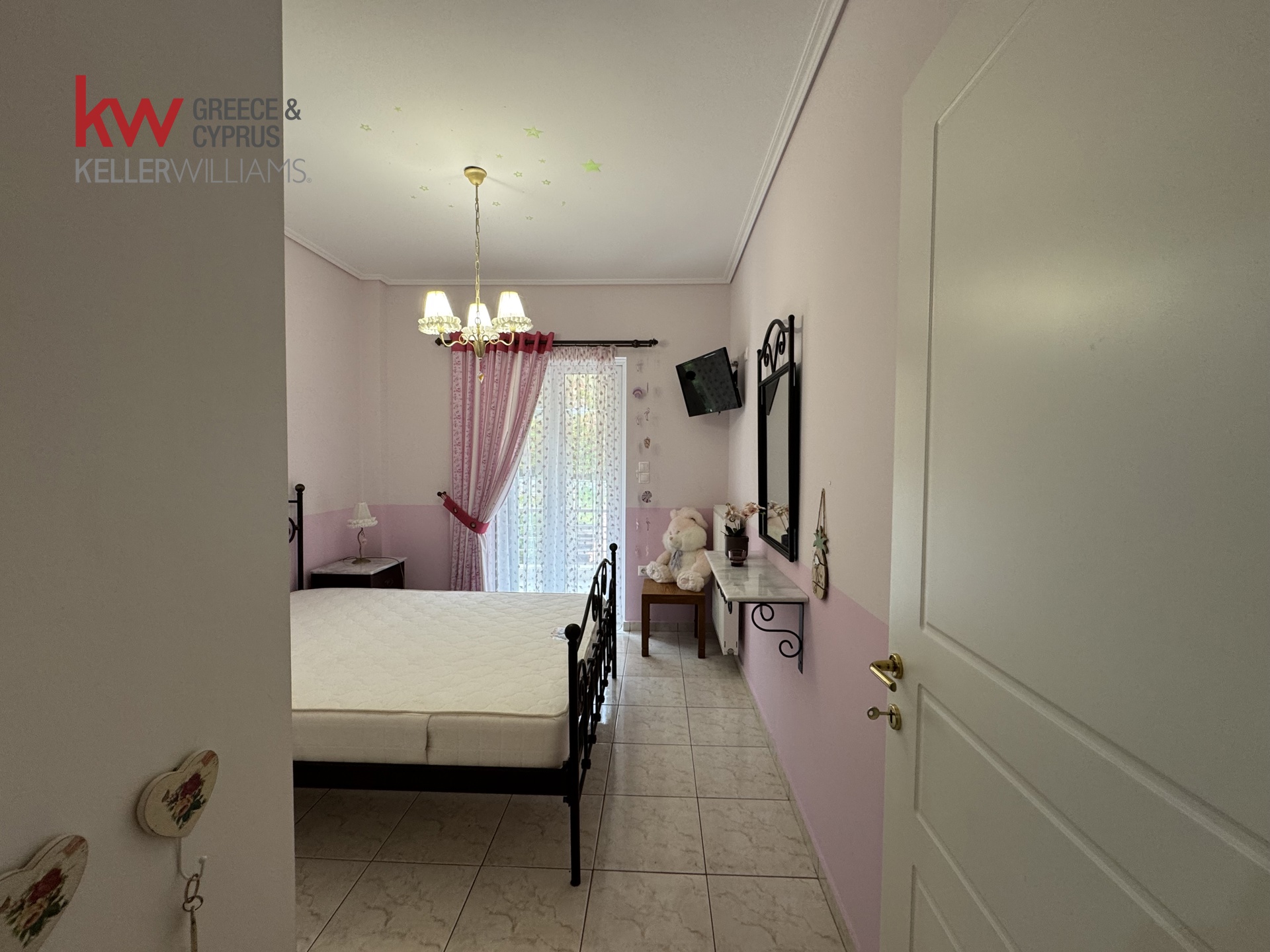 Gallery image 18