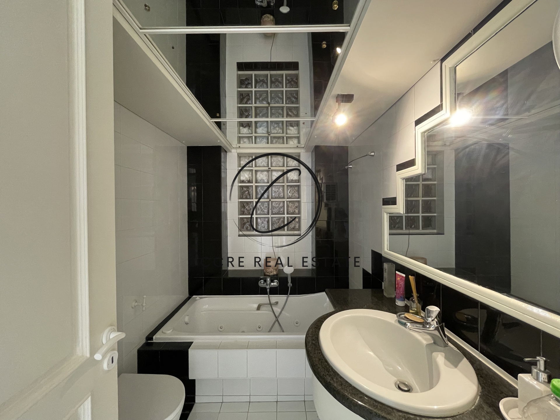 Gallery image 19