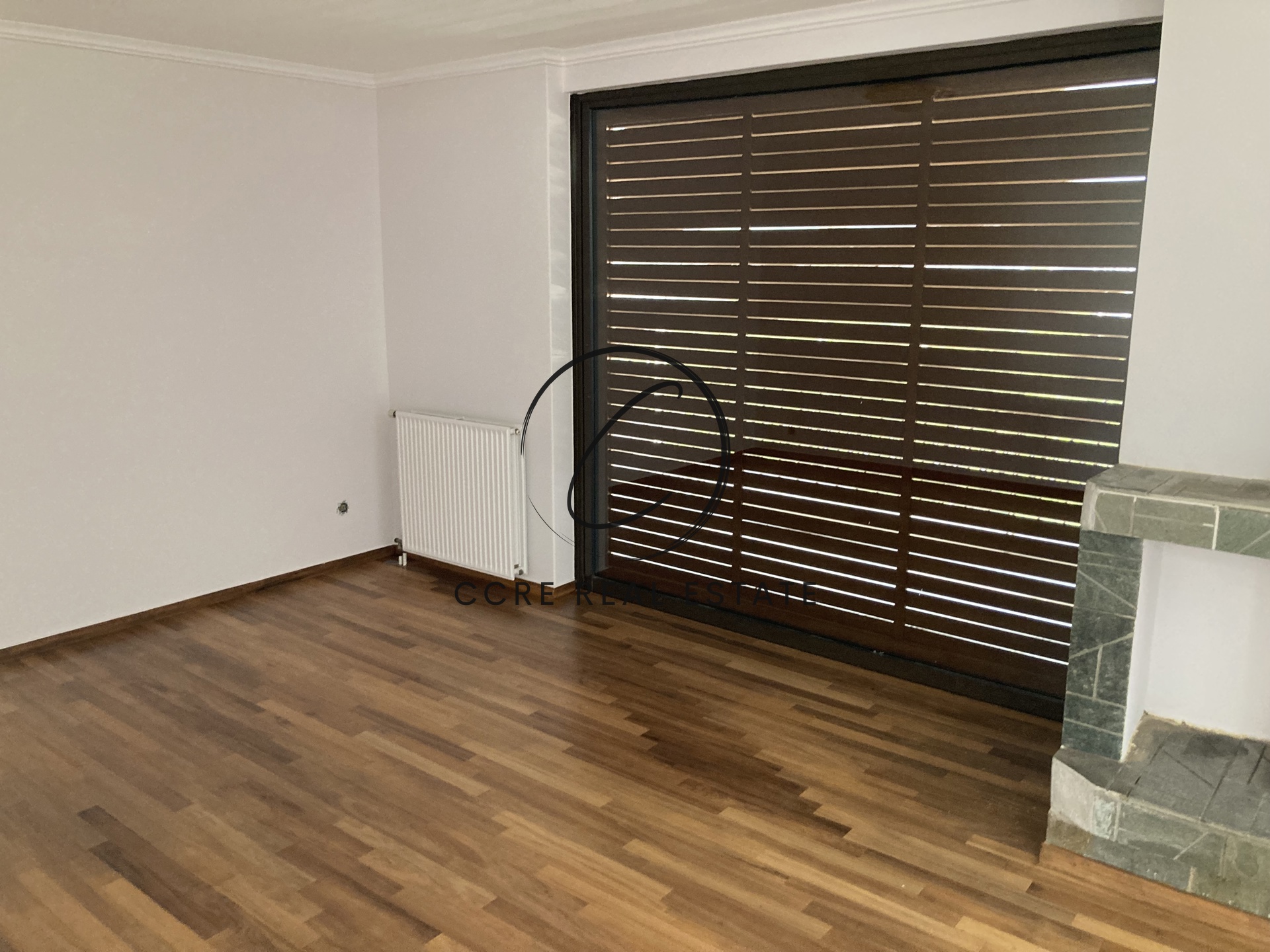 Gallery image 12