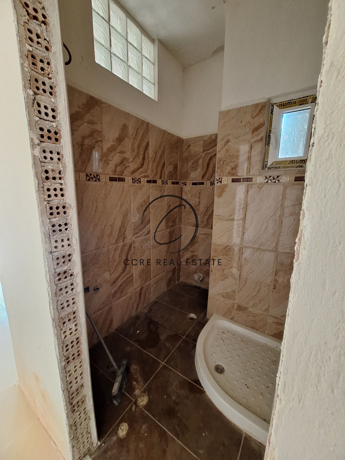 Gallery image 12