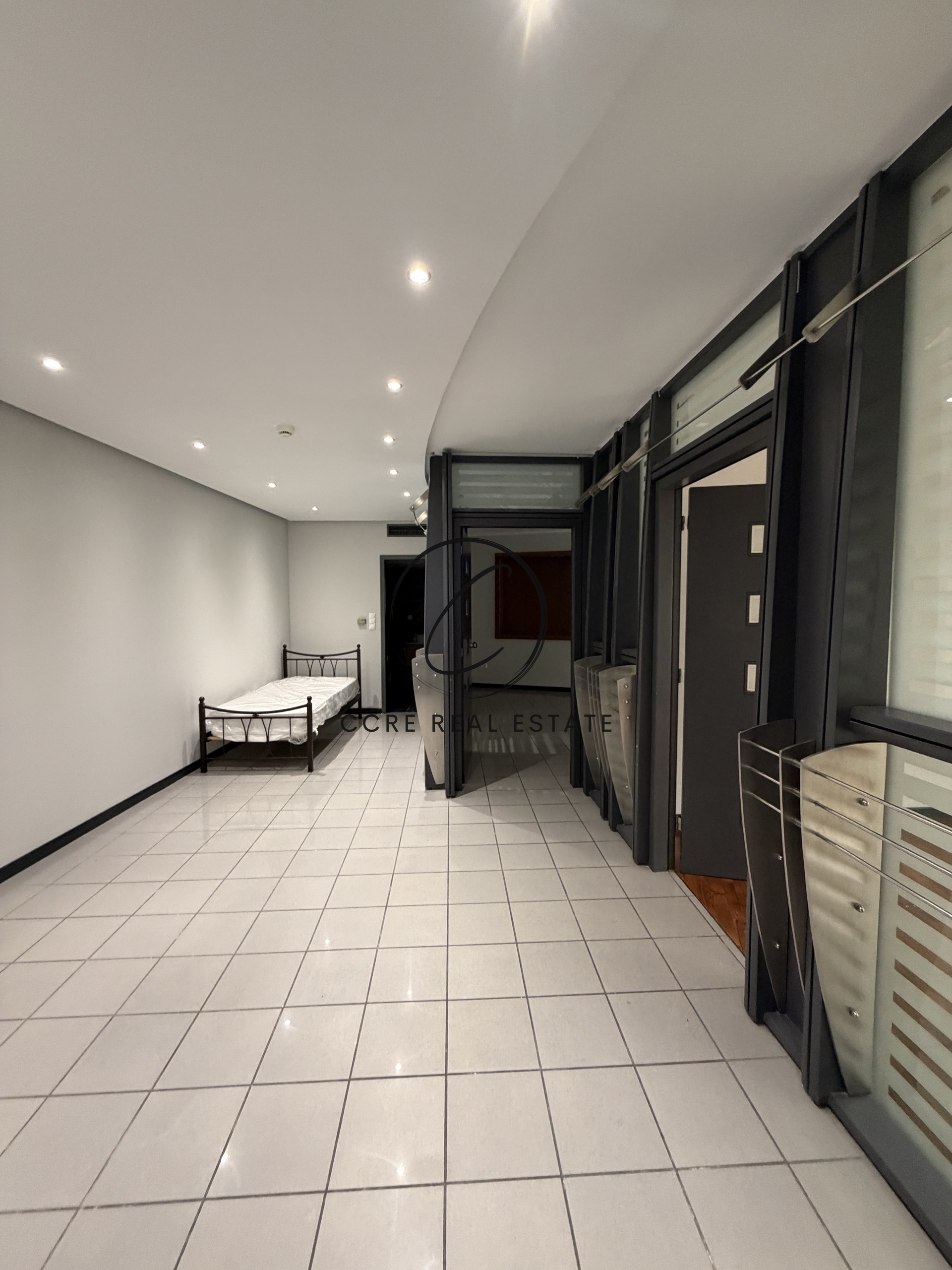 Gallery image 12