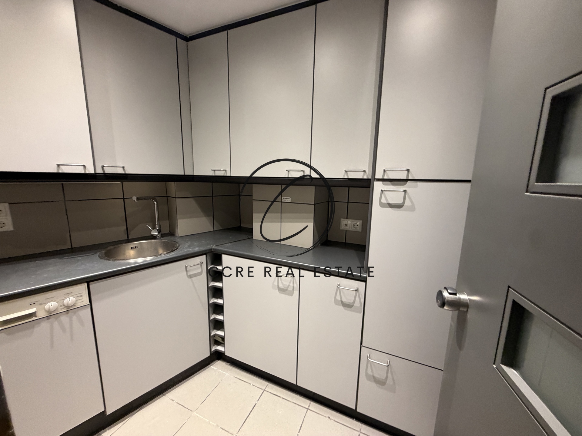 Gallery image 16