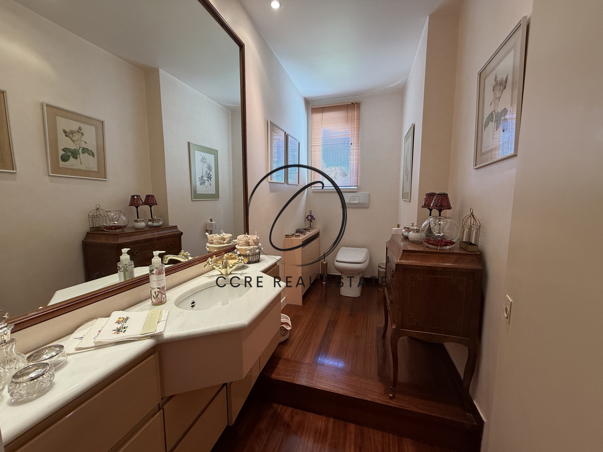 Gallery image 6