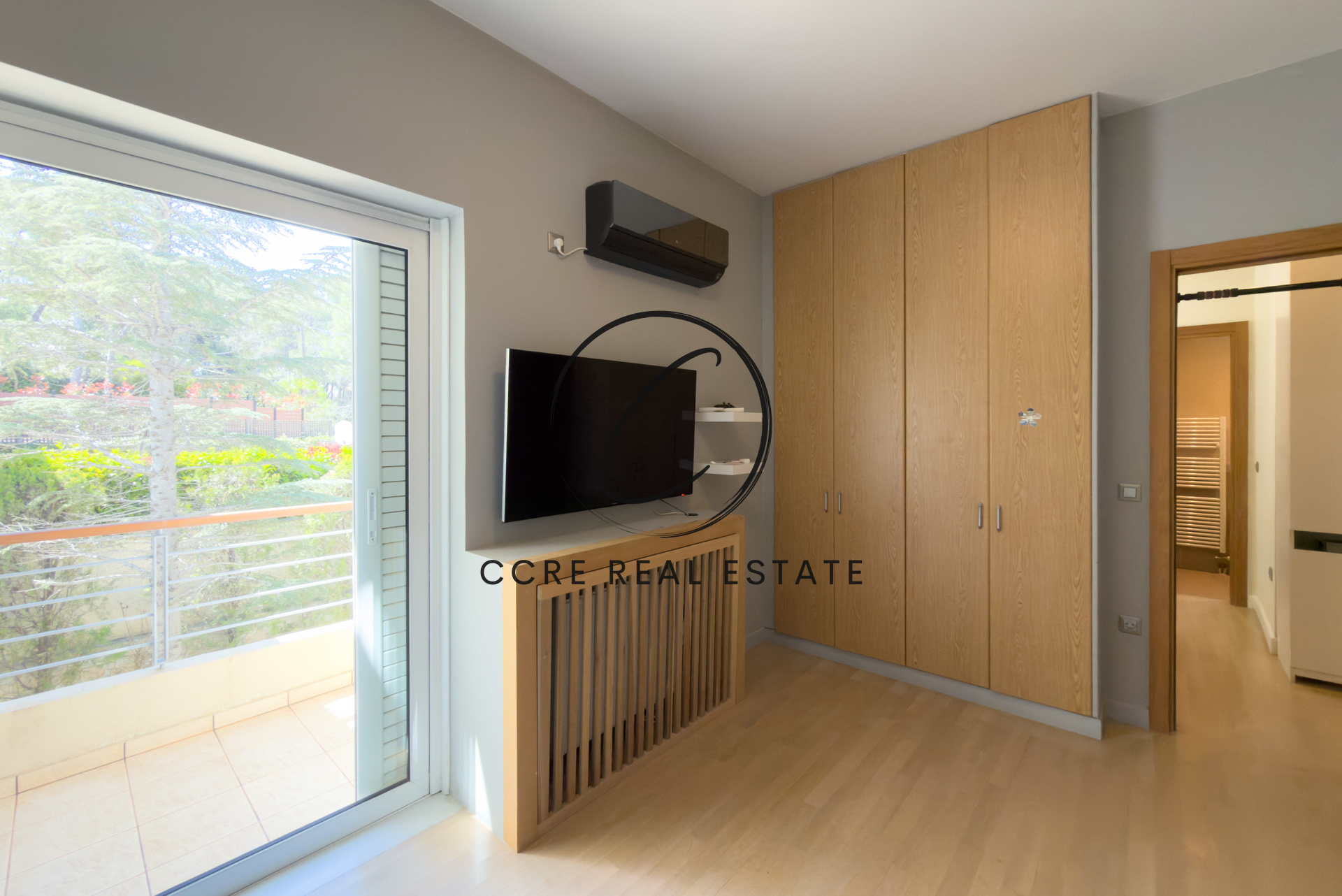 Gallery image 42