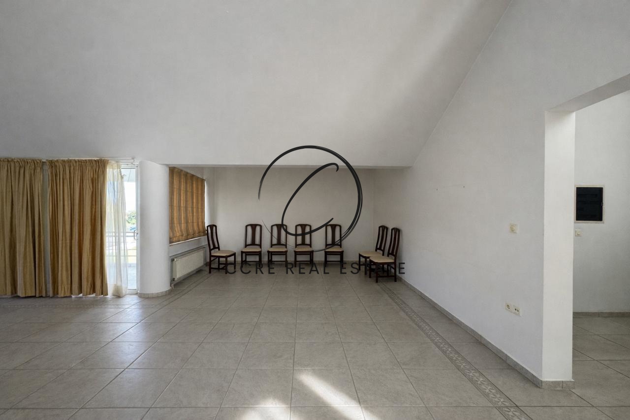 Gallery image 13