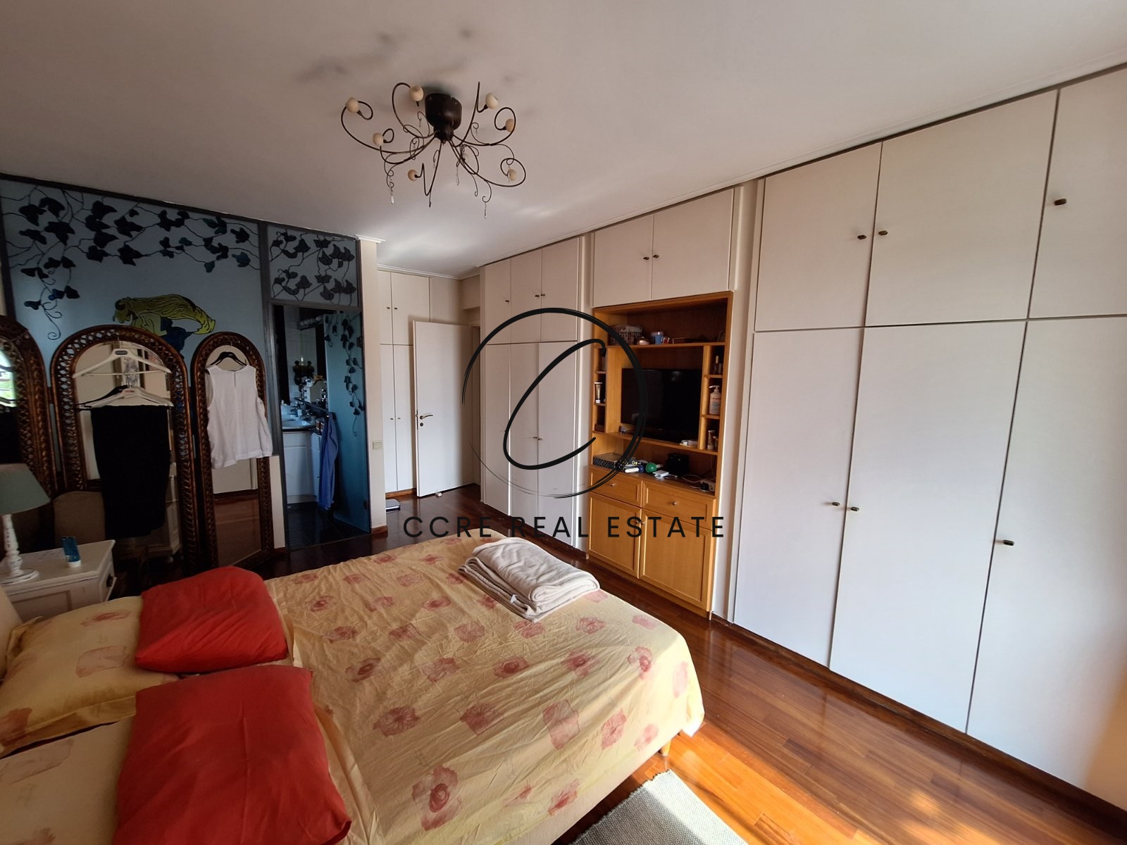 Gallery image 13