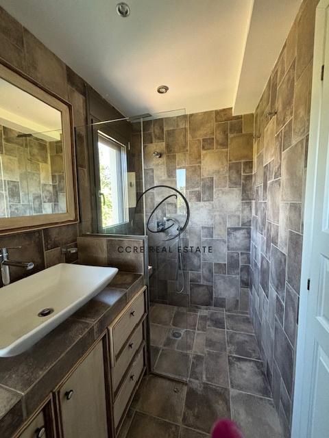 Gallery image 7