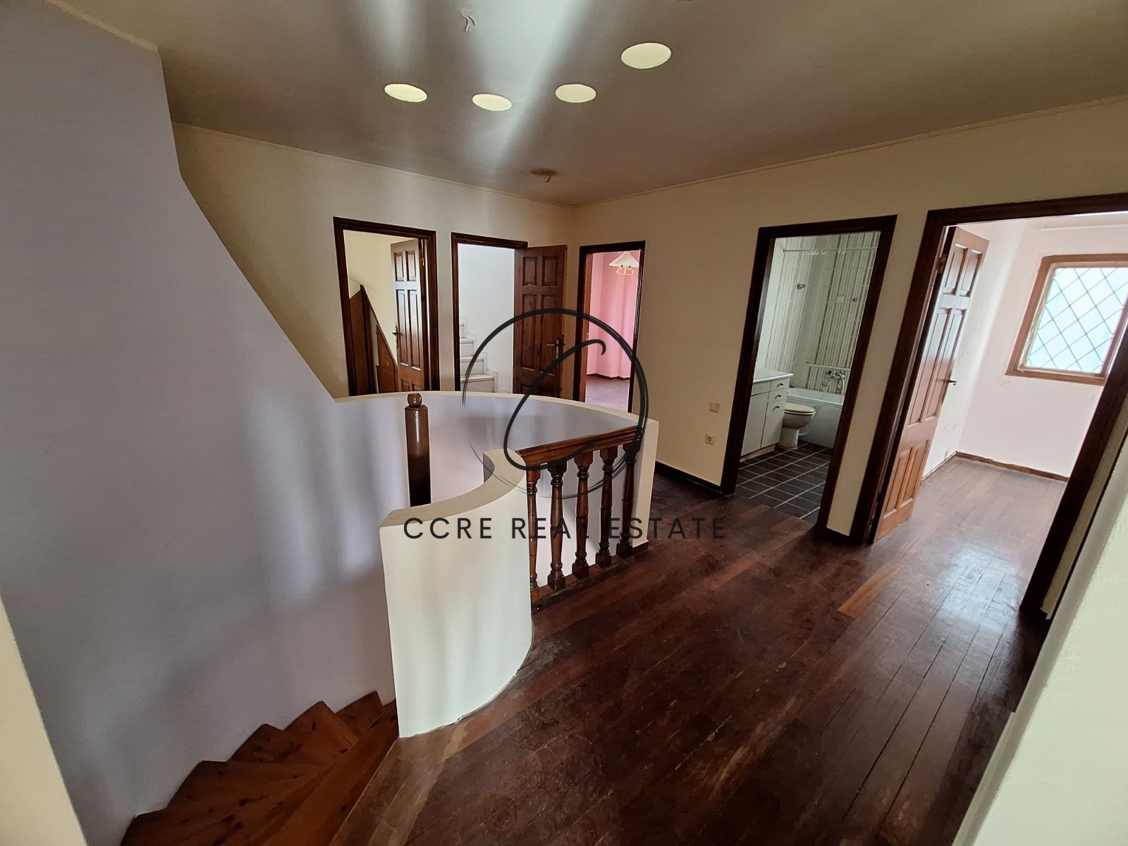 Gallery image 15